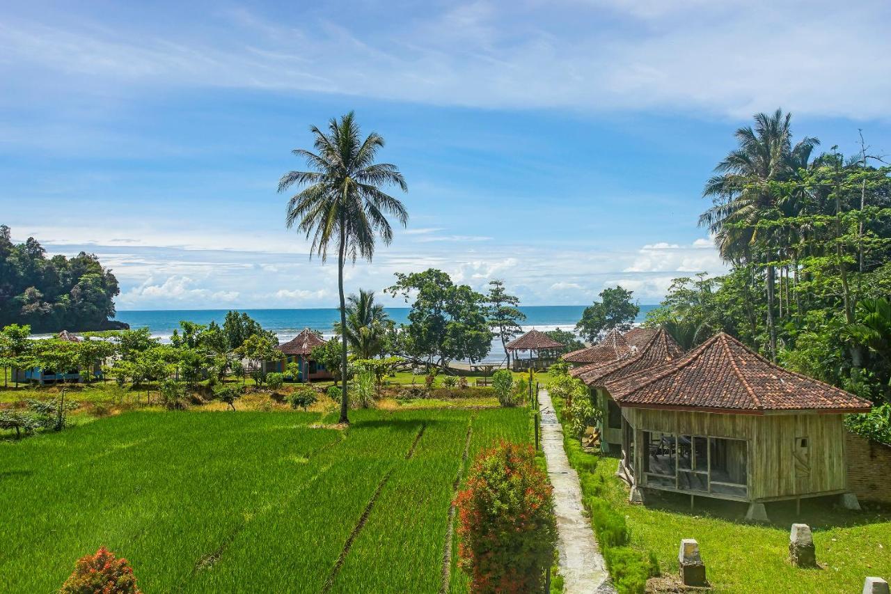 Oyo 2246 Anjung Bang Oking Hotel & Resort Pasarpulaupisang Εξωτερικό φωτογραφία